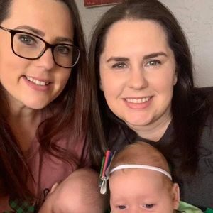 Meet your posher, Sarah & Samantha